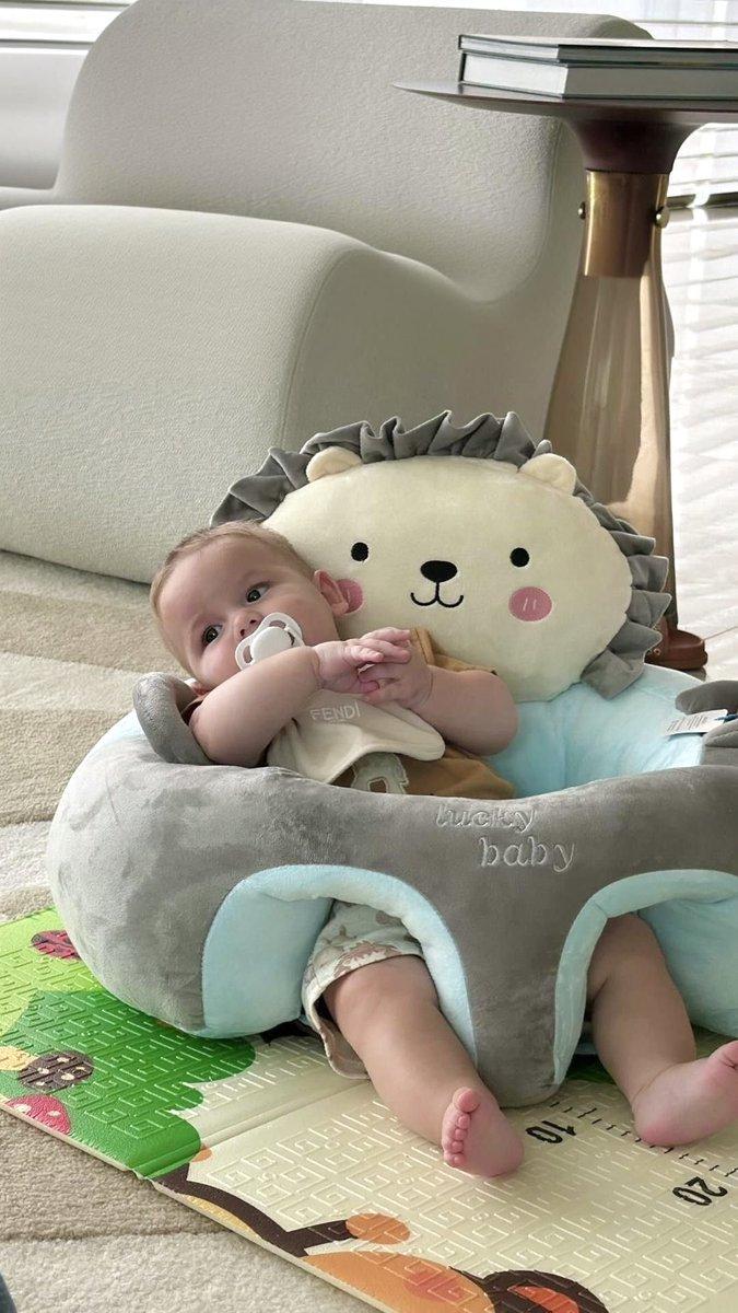 Sofa bayi (Baby Sofa).jpg